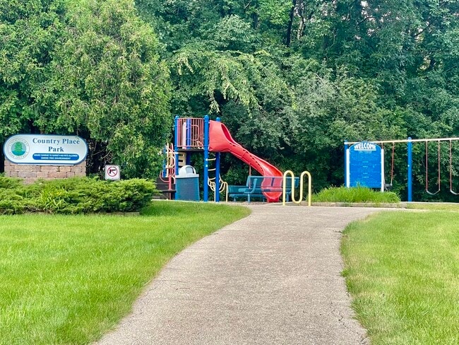 Building Photo - 517 Willow Way