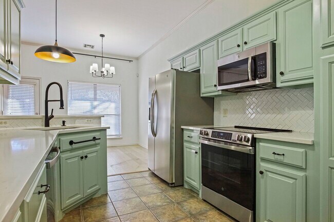 Building Photo - 2708 NW 170th Terrace