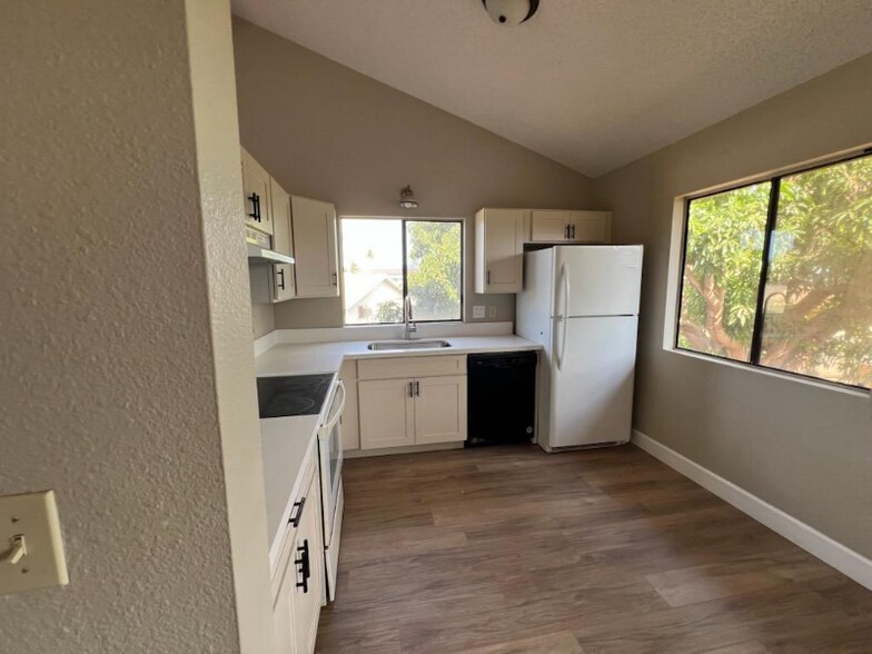 Building Photo - 279 Lakau Pl