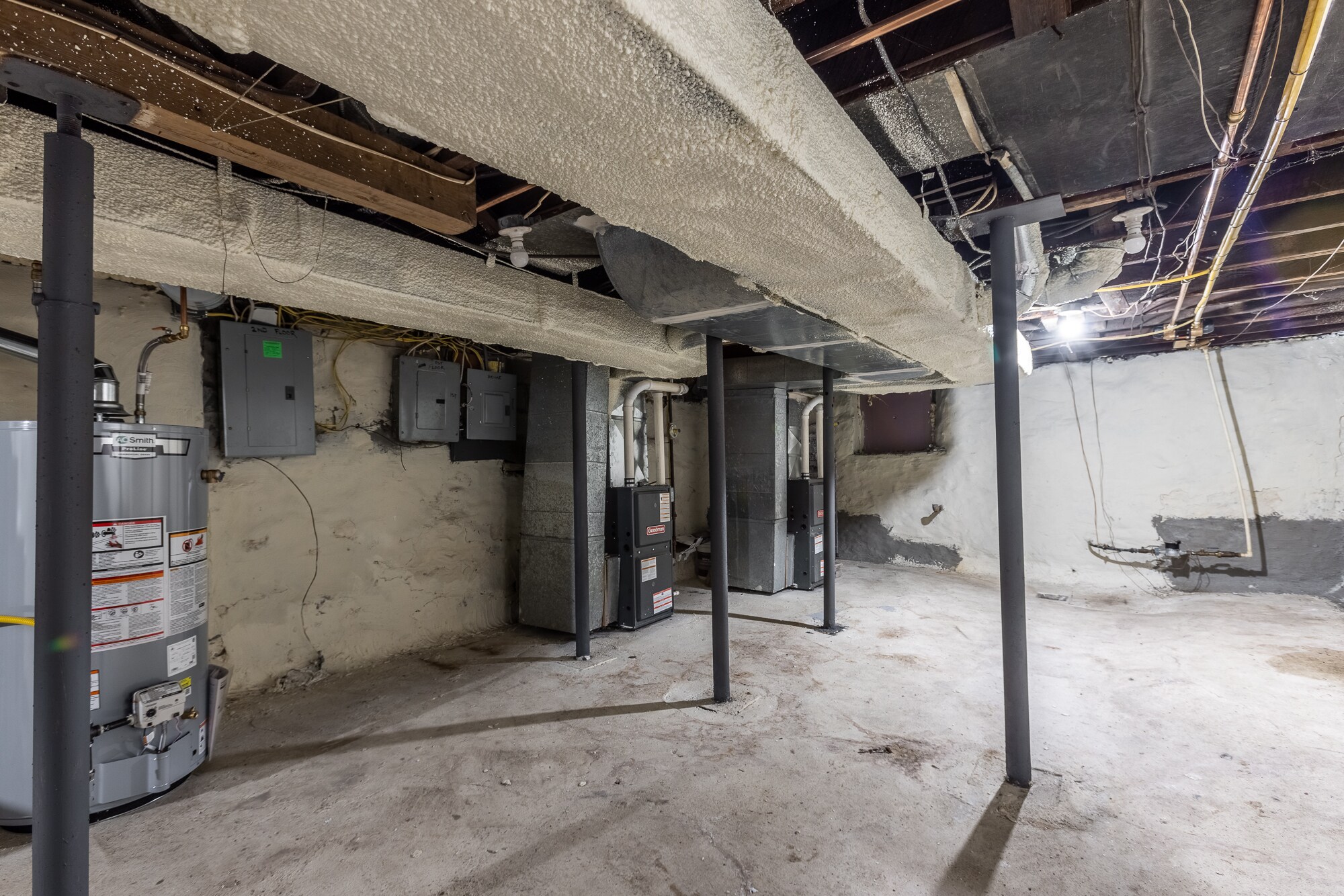 Building Photo - 1013 Ross Ave