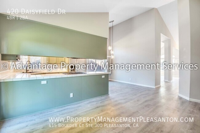 Building Photo - 420 Daisyfield Dr