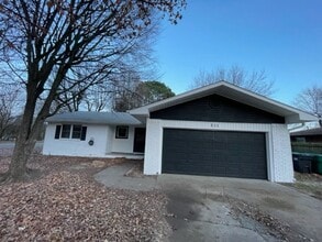 Building Photo - Single Family home in Springdale!!