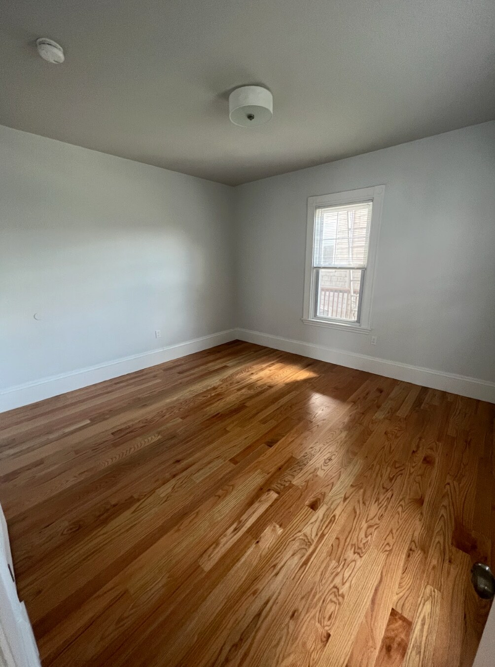 Building Photo - 7 Thornley St