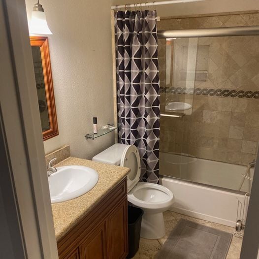 Private bathroom with shower and bathtub - 11337 Nebraska Ave