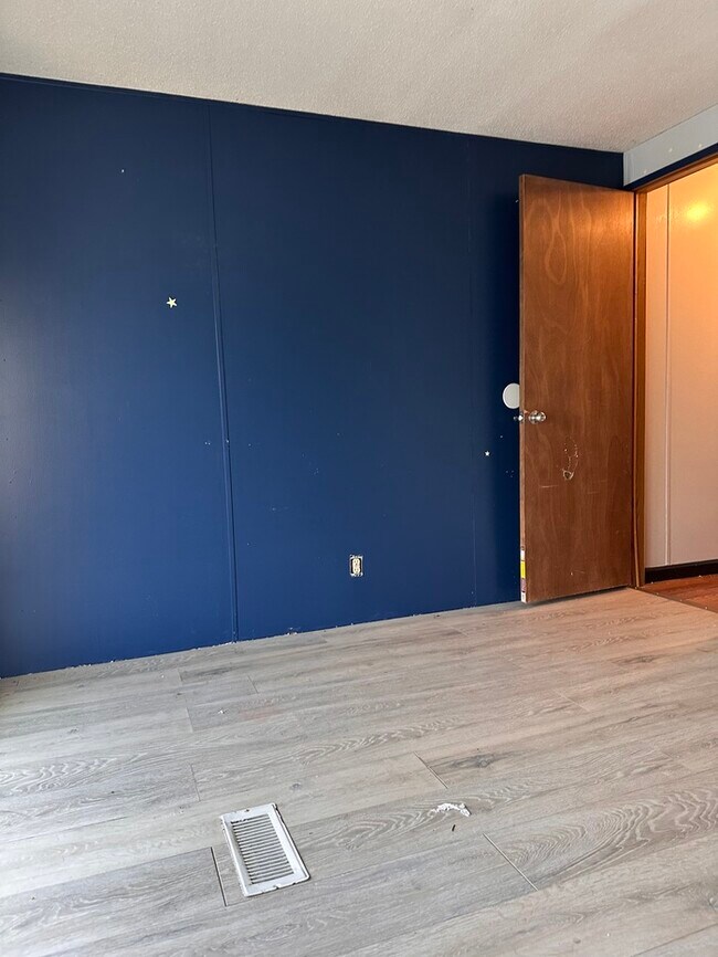 Building Photo - 21176 Boquet Dr