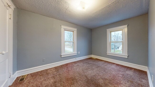 Building Photo - 3 bedroom/ 2bath home in Mansfield!