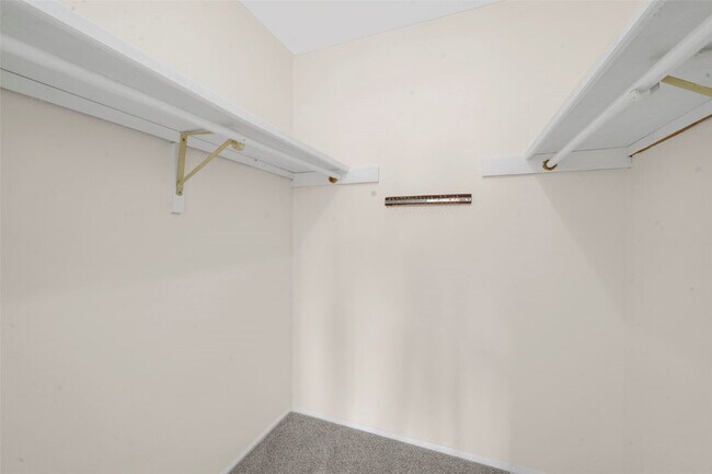 Building Photo - 791 Foxwick Dr