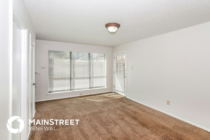 Building Photo - 1359 Jasmine Dr