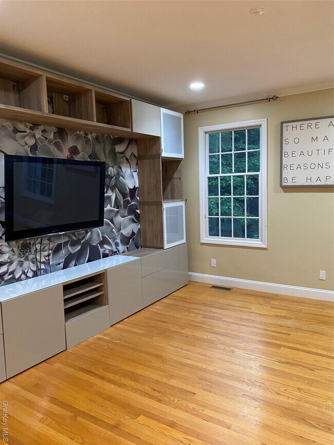 Building Photo - 24 Wilafra Pl