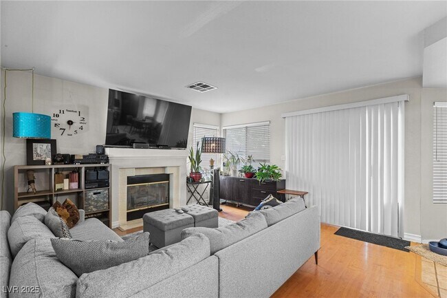 Building Photo - 5862 Trailblazer Dr