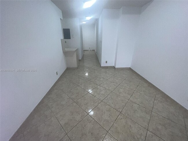 Building Photo - 8816 Collins Ave