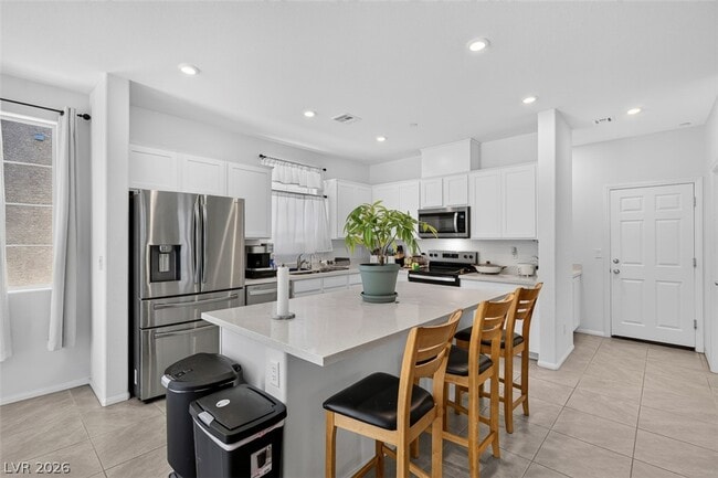 Building Photo - 1969 Majalis Pl