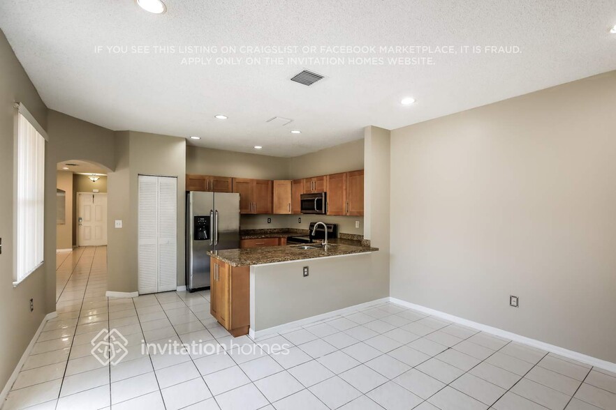 Building Photo - 3970 Fern Forest Rd