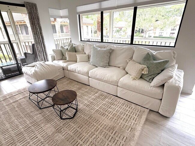 Building Photo - 616 Brackenwood Cove