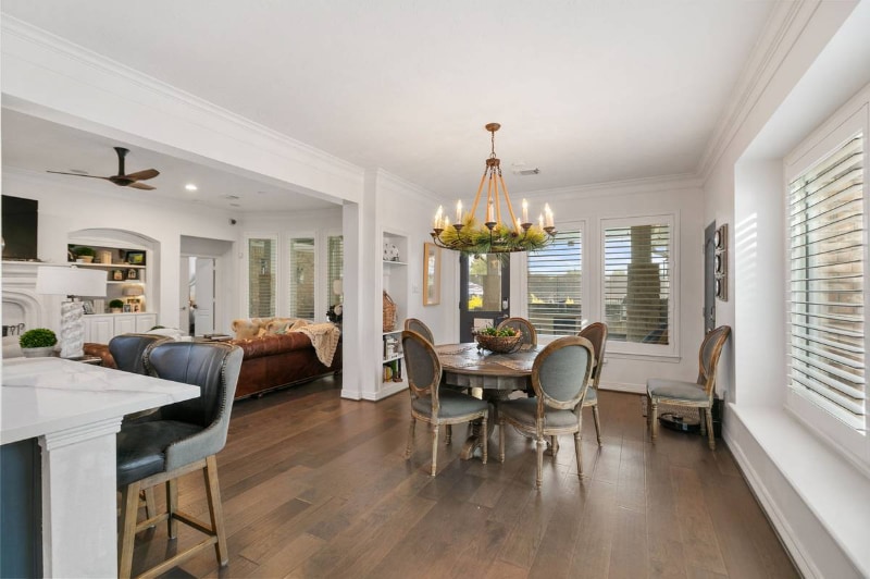 Building Photo - 2560 Costa Mesa Cir
