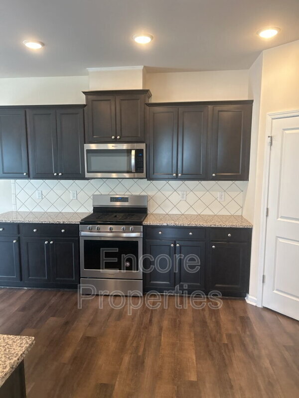 Building Photo - 2680 Impulsion Dr