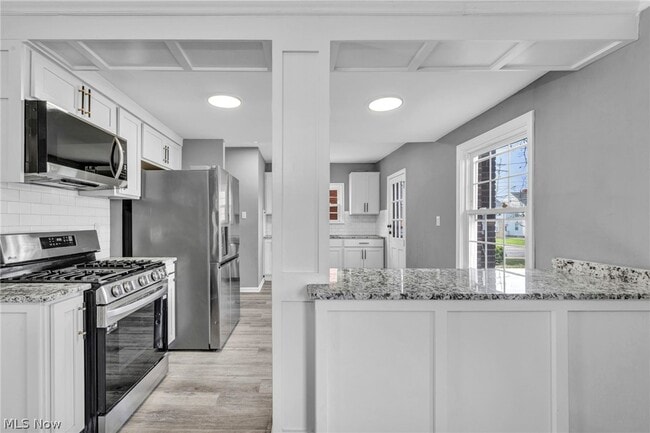 Building Photo - 16809 Scottsdale Blvd