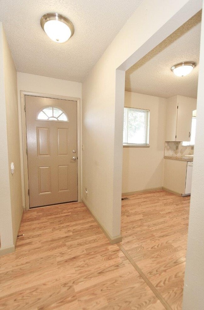 Building Photo - 23750 Fox Ave