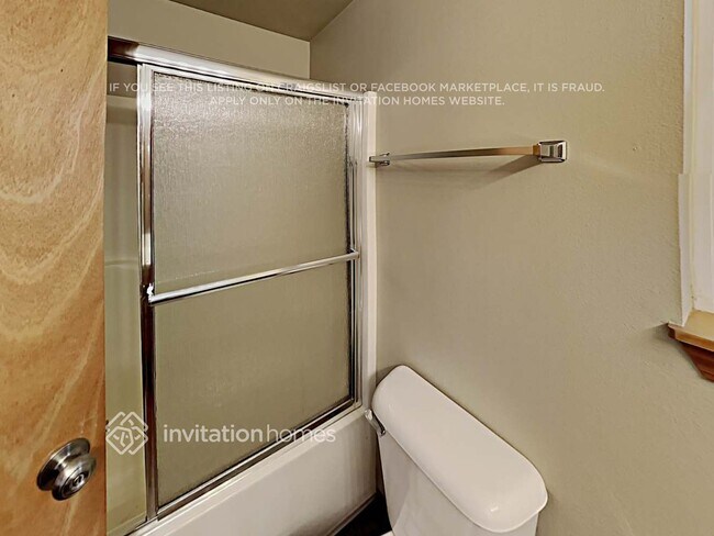 Building Photo - 15472 Chestnut Dr SE