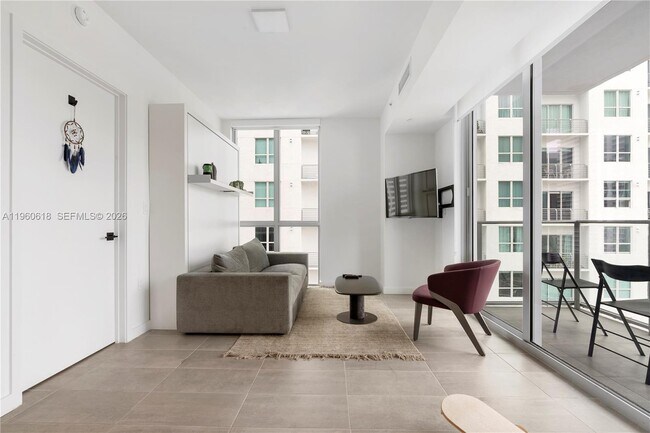 Building Photo - 227 NE 2nd St