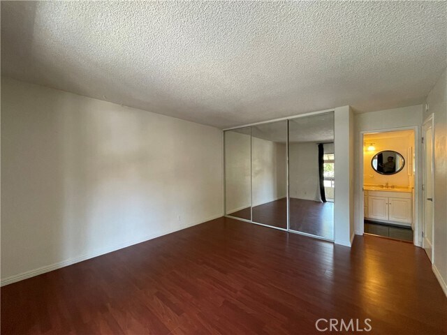 Building Photo - 5315 Village Cir Dr