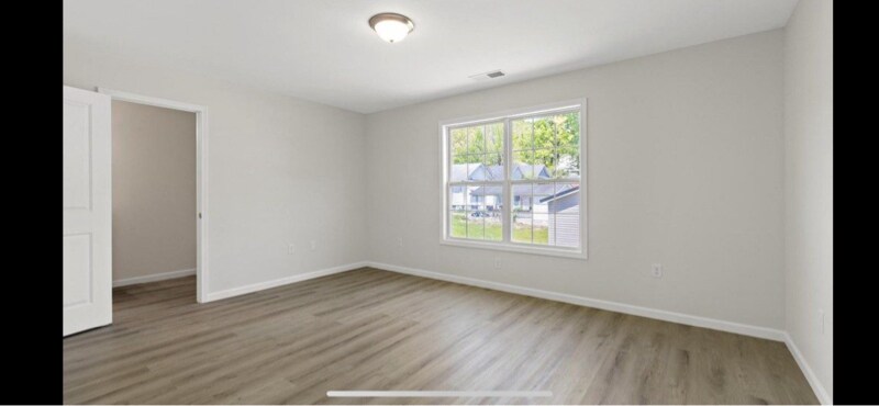 Building Photo - 277 Broadway St