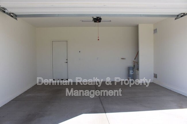 Building Photo - 288 W Tropical Dr