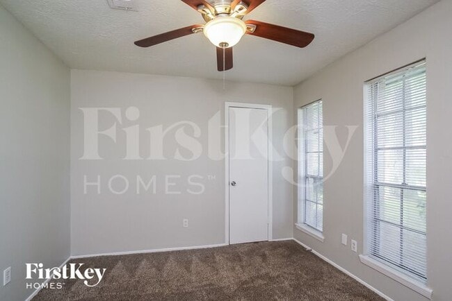 Building Photo - 5518 Birchgate Dr