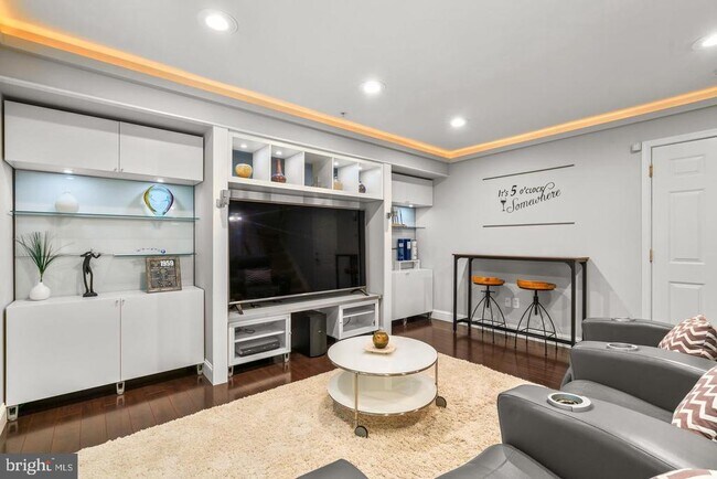 Building Photo - 7592 Cherrybark Oak Ln