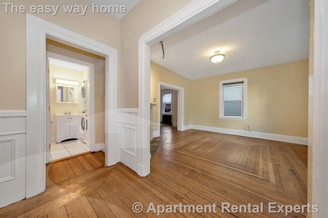 Building Photo - 5 Murdock Terrace