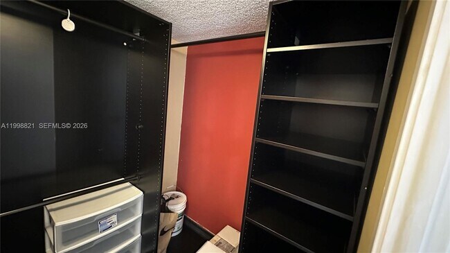 Building Photo - 210 174th St