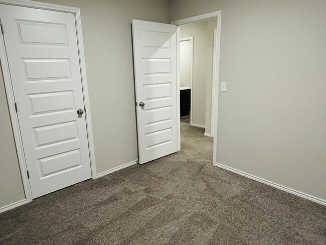 Building Photo - 11804 Krew Wy