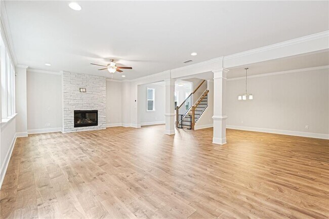 Building Photo - 5394 Pebblebrook Ln SE