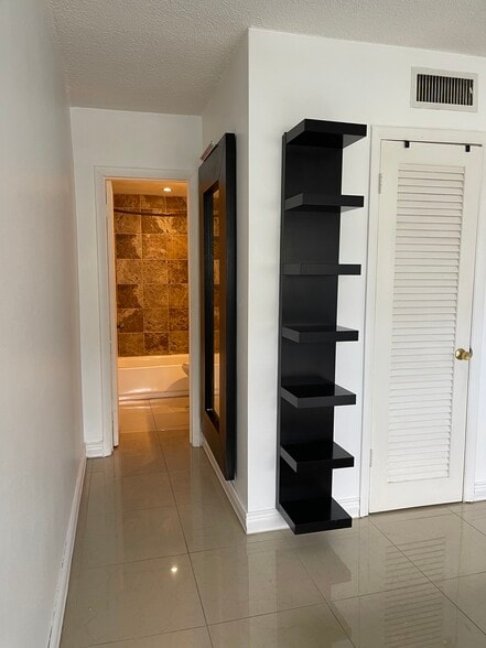 Stainless steel appliances - 1460 NE 169th St