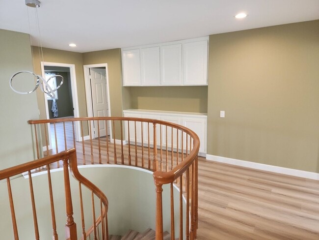 Building Photo - Carmel Valley 4 Bedroom House