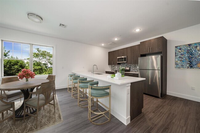 Building Photo - 2507 John F. Kennedy Blvd