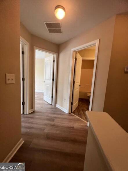 Building Photo - 2918 Hillside Pl