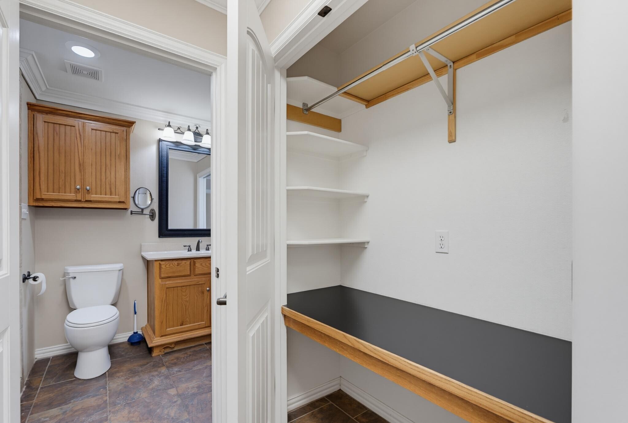 Building Photo - 286 Pilgrim Rd