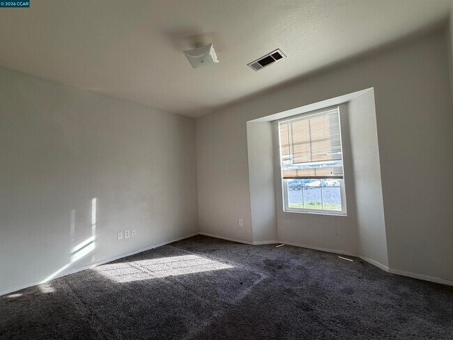 Building Photo - 2406 White Birch Dr