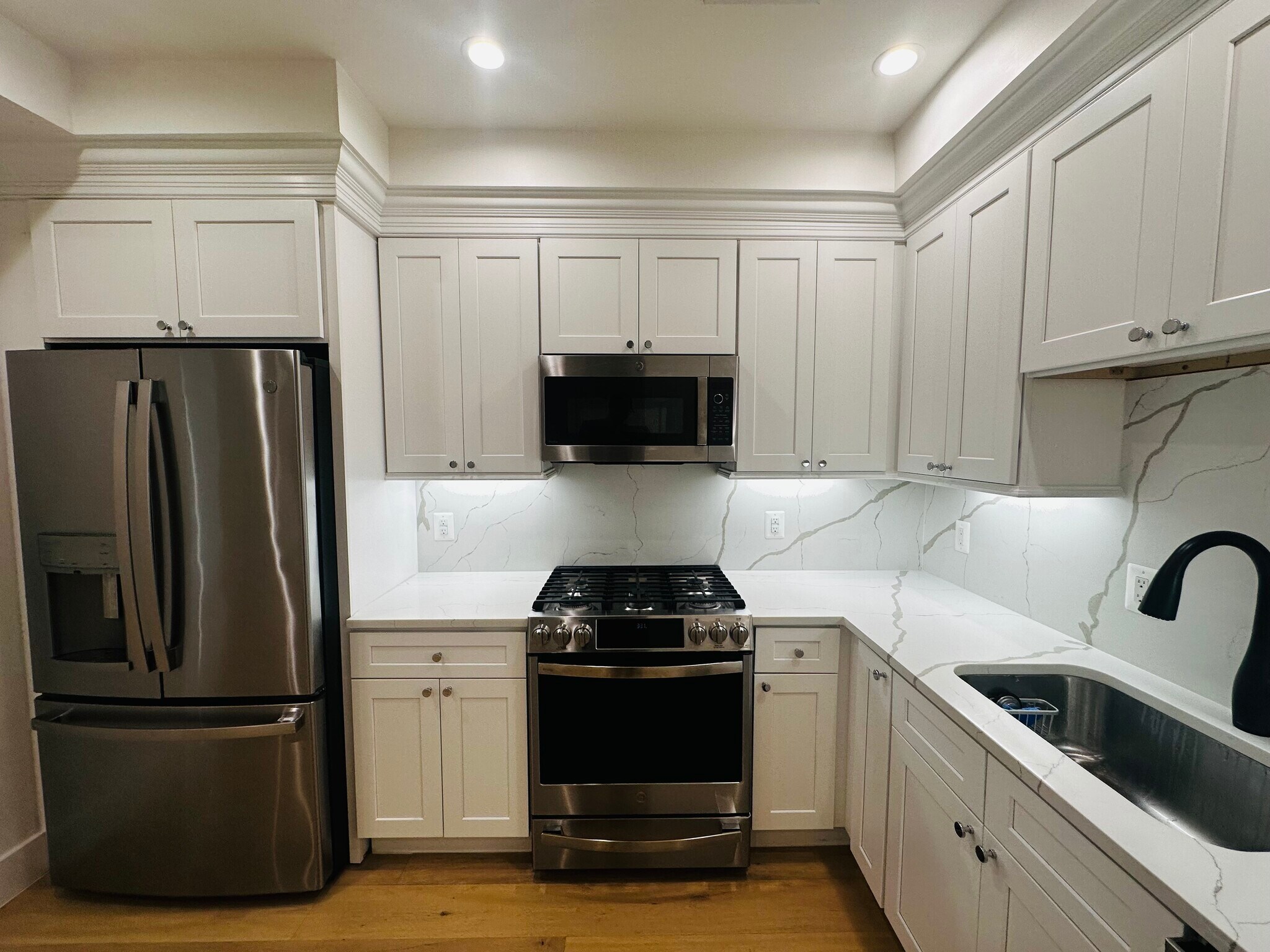 Building Photo - 1658 K St NE