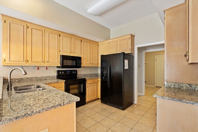 Building Photo - BEAUTIFUL HOME IN GREAT LOCATION!