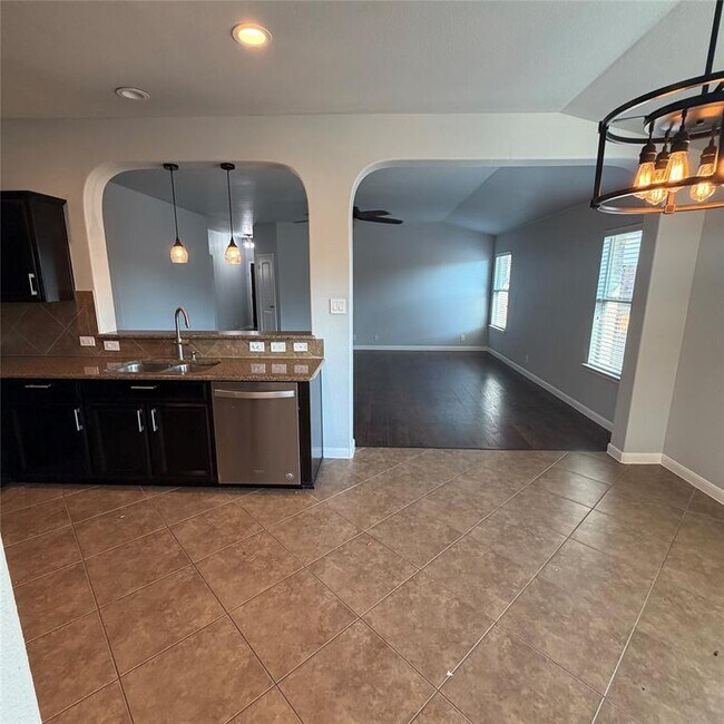 Building Photo - 1115 Sunny Meadows Loop