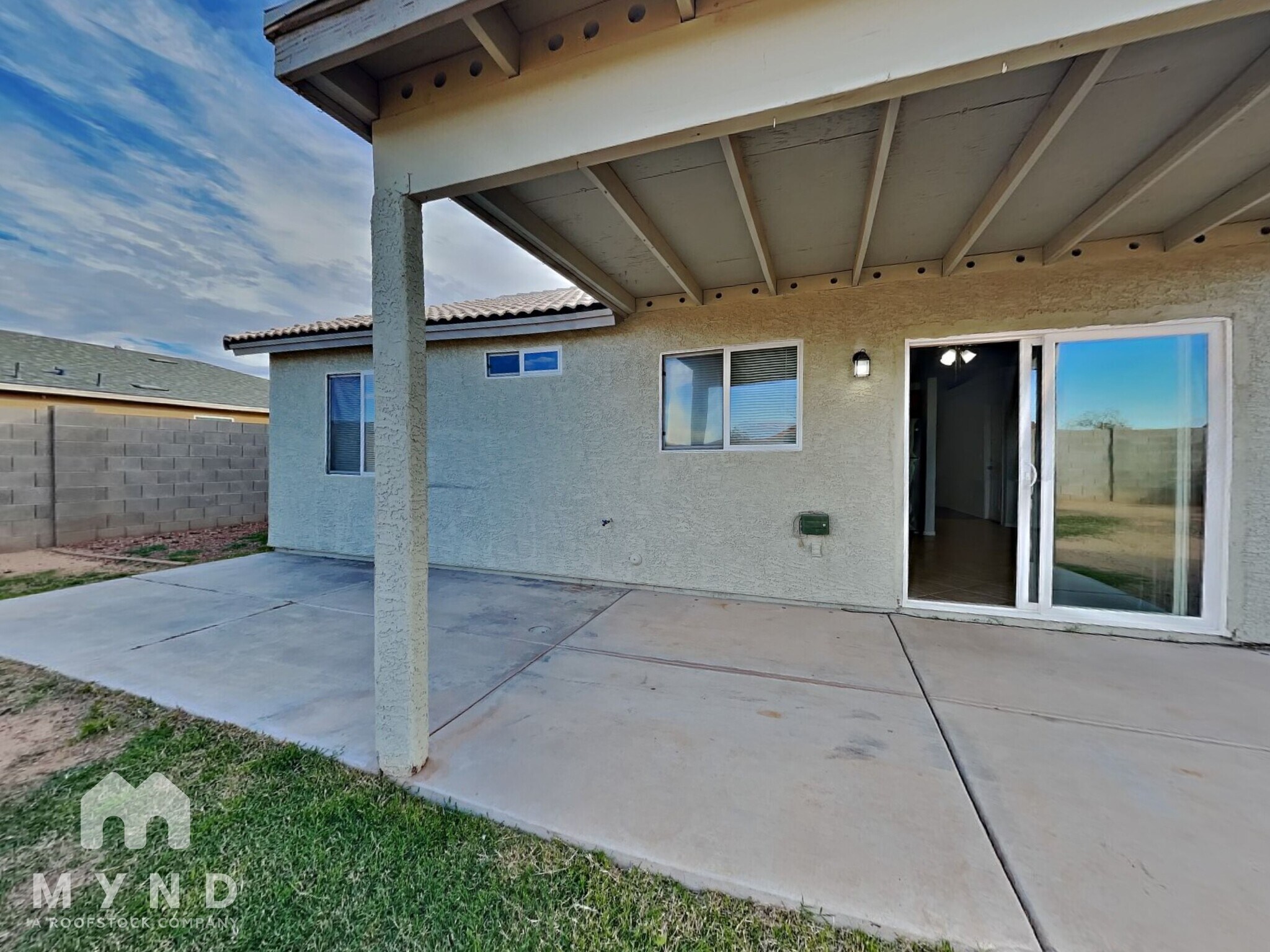 Building Photo - 14672 S Redondo Rd