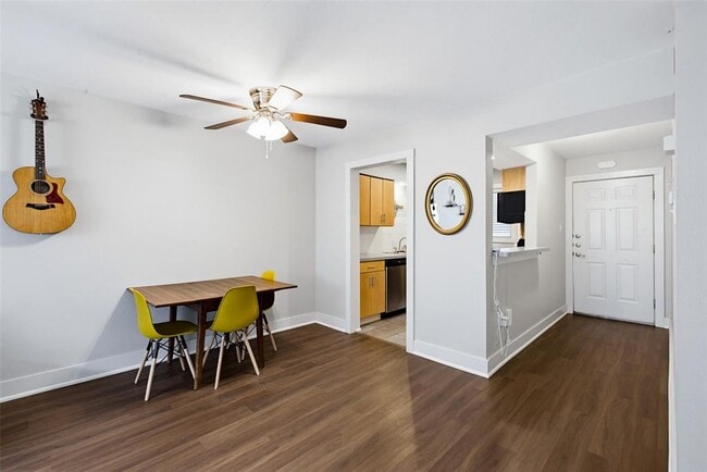 Building Photo - 3815 Guadalupe St