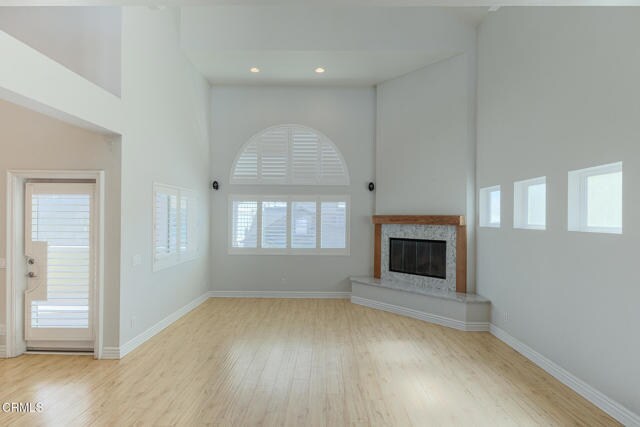 Building Photo - 121 Los Angeles Ave