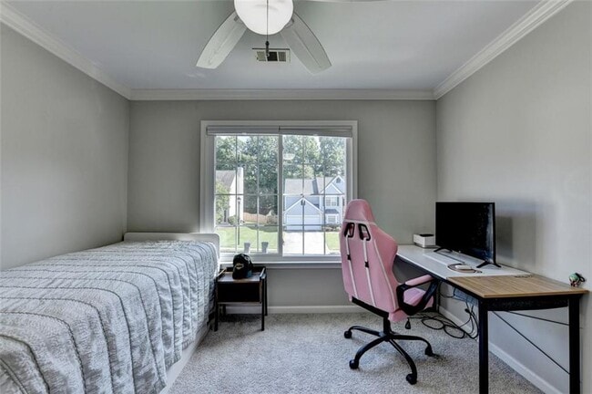Building Photo - 355 Gaines Oak Way