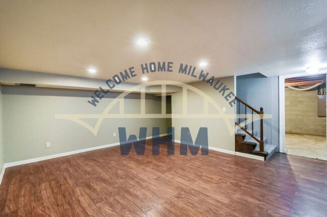 Building Photo - W170S7397 Parkland Dr