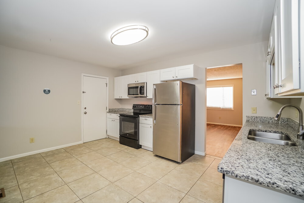 Building Photo - 8606 Canyon Cove Rd