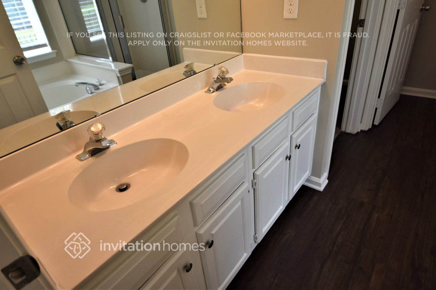 Building Photo - 4005 Canbury Ct