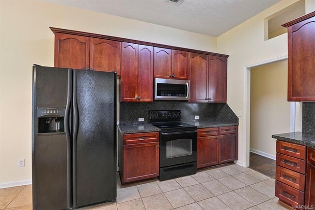 Building Photo - 3830 Claiborne Cir